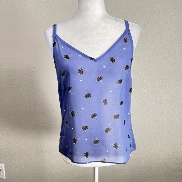 Cabi Crossover Blouse Women's S Two Piece Set in Dusty Blue Floral #5534 Top - Picture 6 of 8